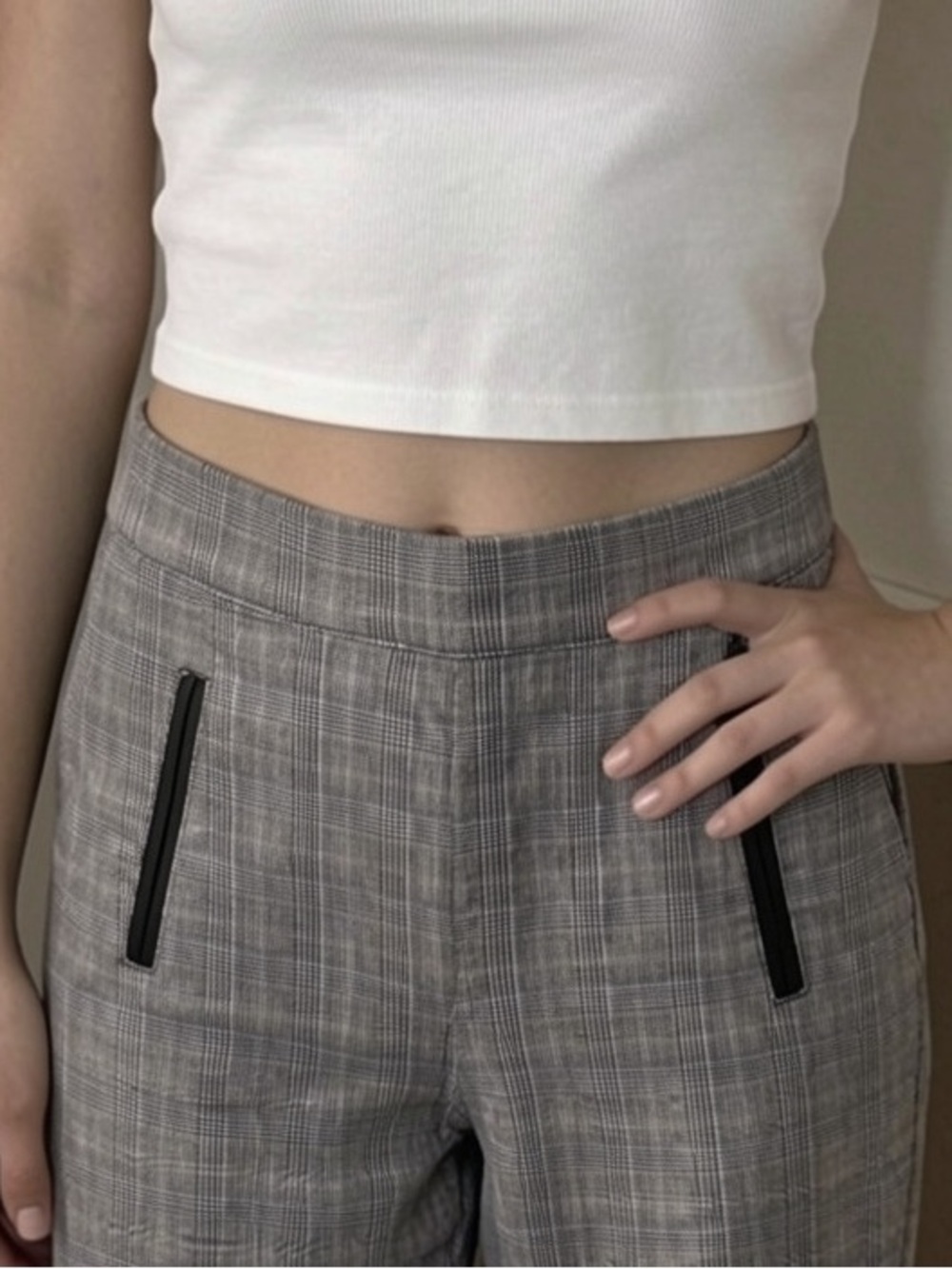 🎉 2 for $20! NWT Calvin Klein Gray Plaid Tailored Bermudas ❤️